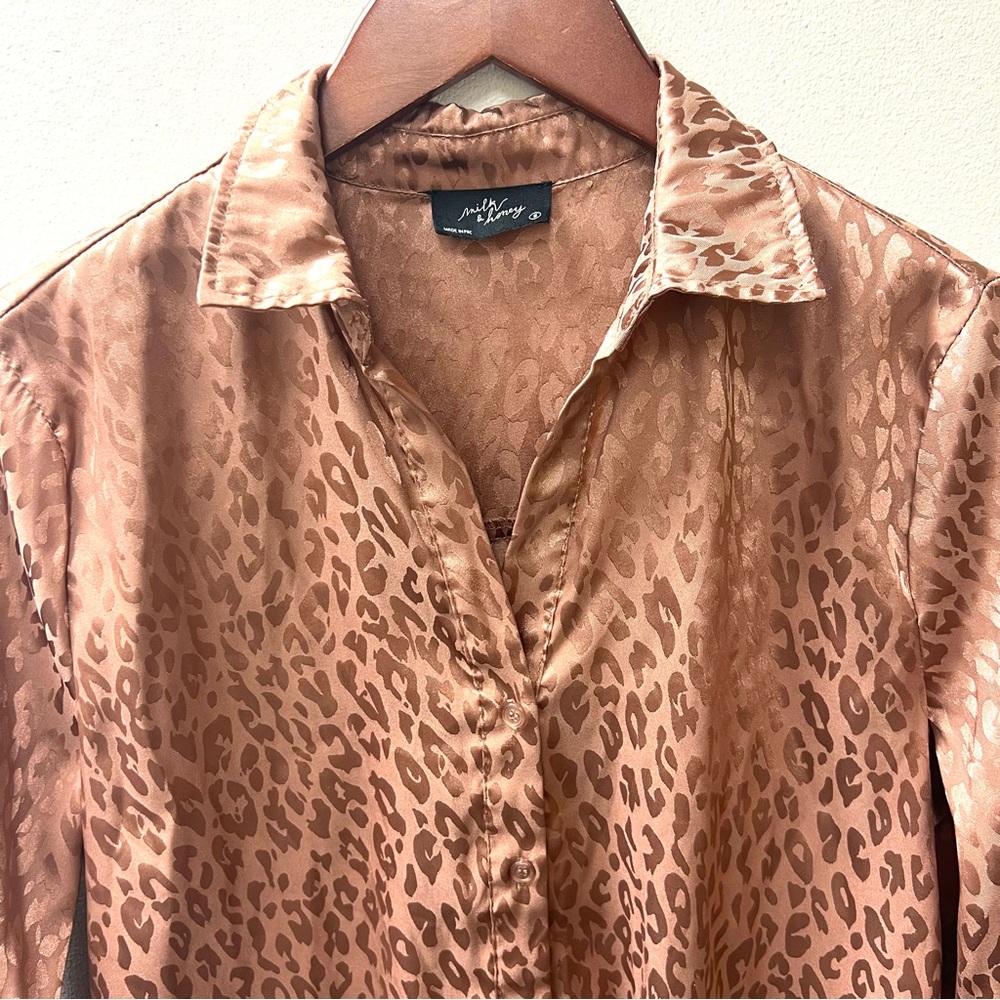 Milk And Honey Printed Button Down With Satin Fin… - image 2